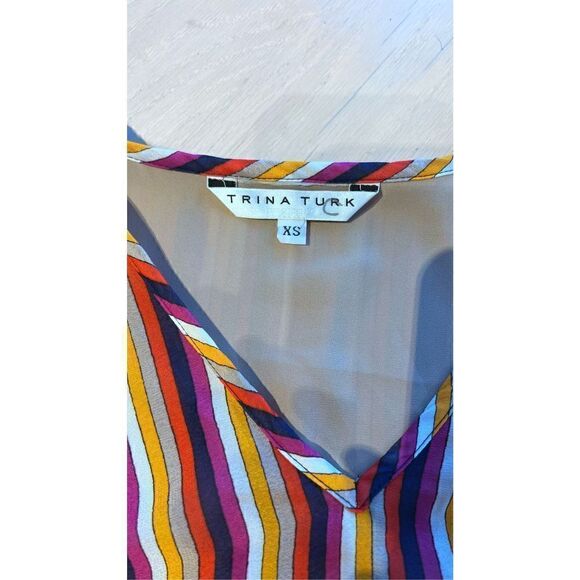 TRINA TURK LA PAZ V NECK TOP IN SAN JOAQUIN STRIPE BLOUSE WOMENS SZ XS - Picture 6 of 11